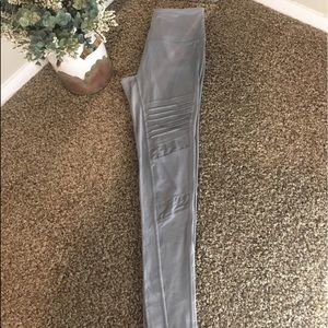 Grey Victoria Secret Sport 💪🏻